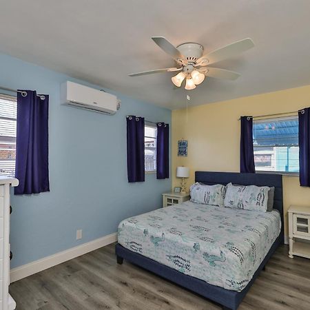 Gorgeous Beach Condo เซนต์ปีเตอร์สเบิร์ก ภายนอก รูปภาพ